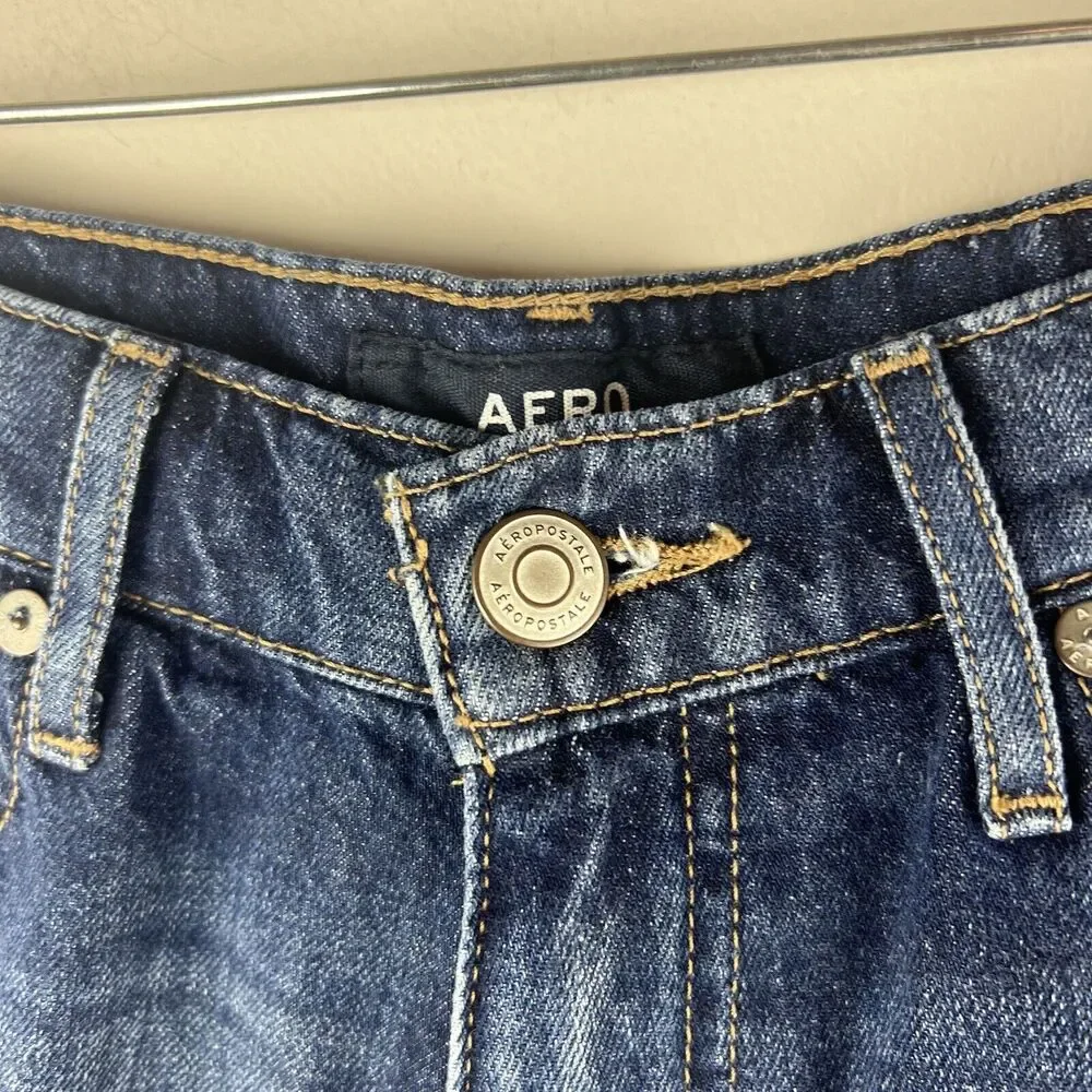 AERO Women's Jean Shorts High-rise Curvy Mom Short Size 8 Blue Denim Jean NEW - Picture 6 of 9